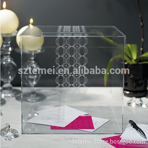 Acrylic Circle Design Wishing Well